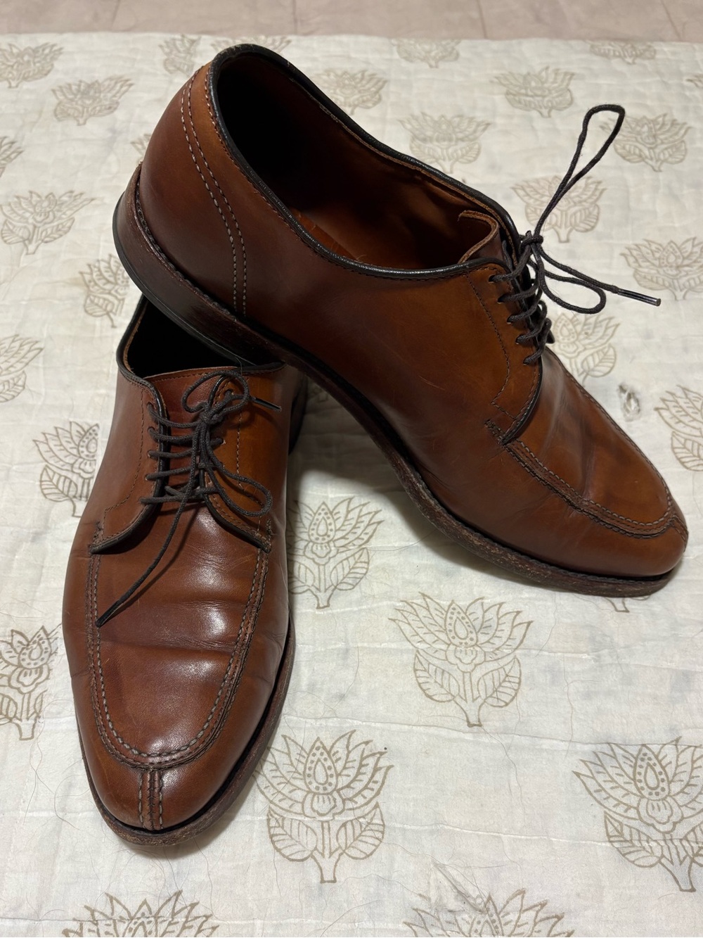 Allen Edmonds LaSalle Cognac Brown Leather Split-Toe Oxfords